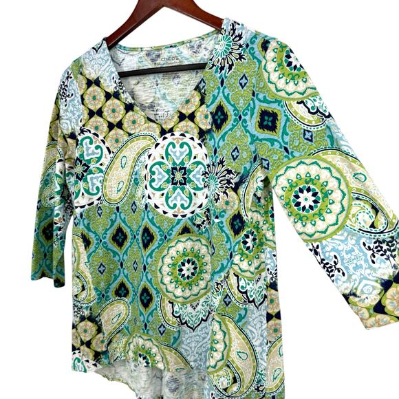 Chicos Sz Small The Ultimate Tee US 4/6 0 Green Blouse Shirt Top Artsy Tropical - Picture 3 of 6
